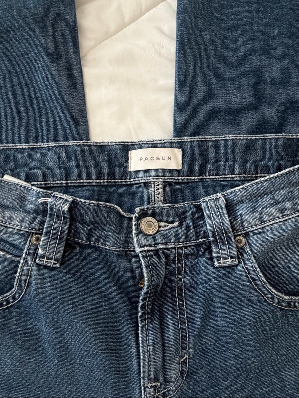 PacSun Women's Wide Leg Jeans in Medium Blue Wash